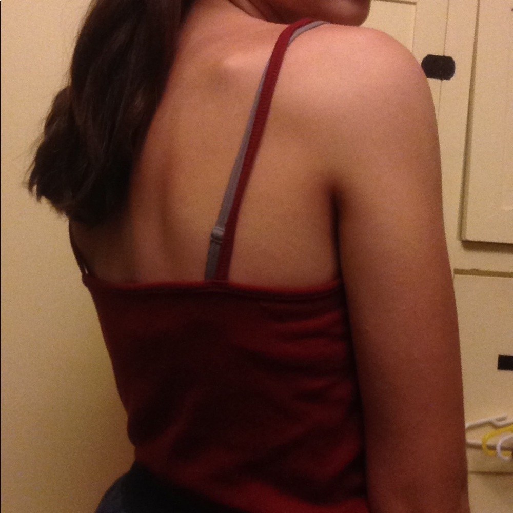 Red top - Picture 2 of 2